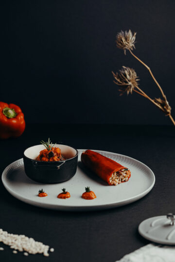 Gefüllte Paprika/ Ratatouille/Romesco