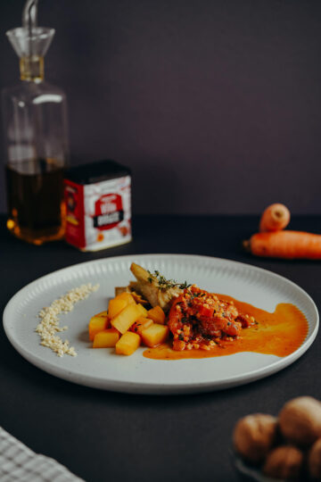 Hähncheneintopf mit Mandel/ Kartoffeln, , und Artischocken aus Tudela