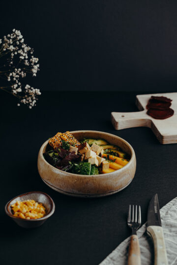 Poke Bowl mit Räuchertofu